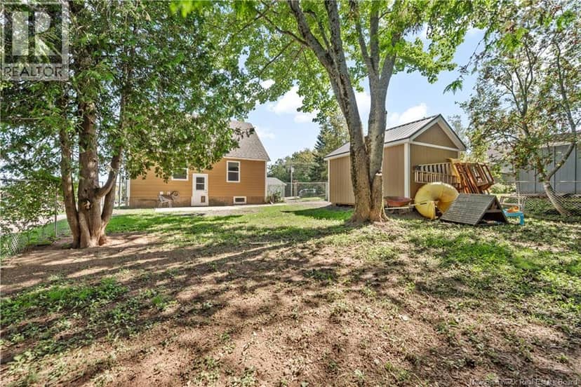 401 Montgomery Avenue — photo 21 of 27