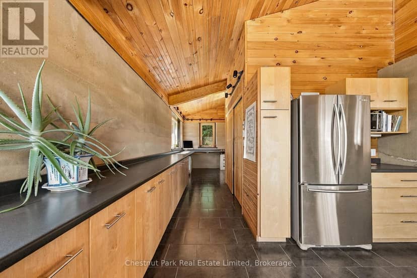 109 Mount Pleasant Road — photo 24 of 40