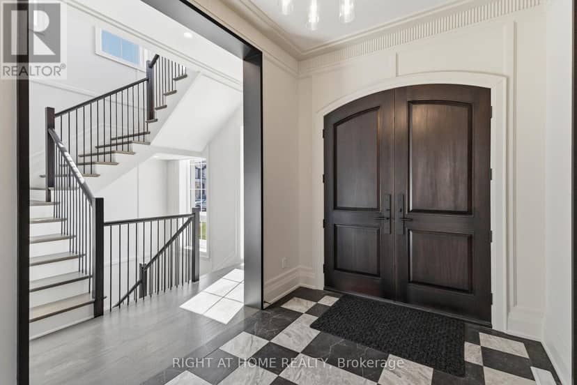 326 Manhattan Drive, London South, photo 6