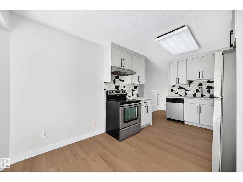 3924 26A AV NW, Edmonton, photo 4
