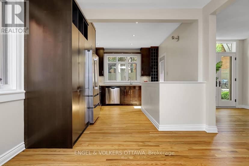 50 Charles Street — photo 13 of 38