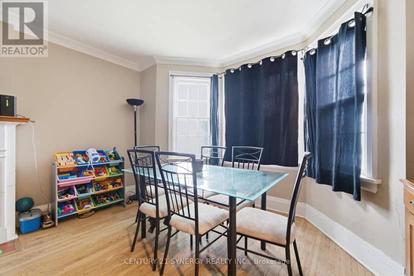 207-209 Foster Avenue — photo 31 of 40