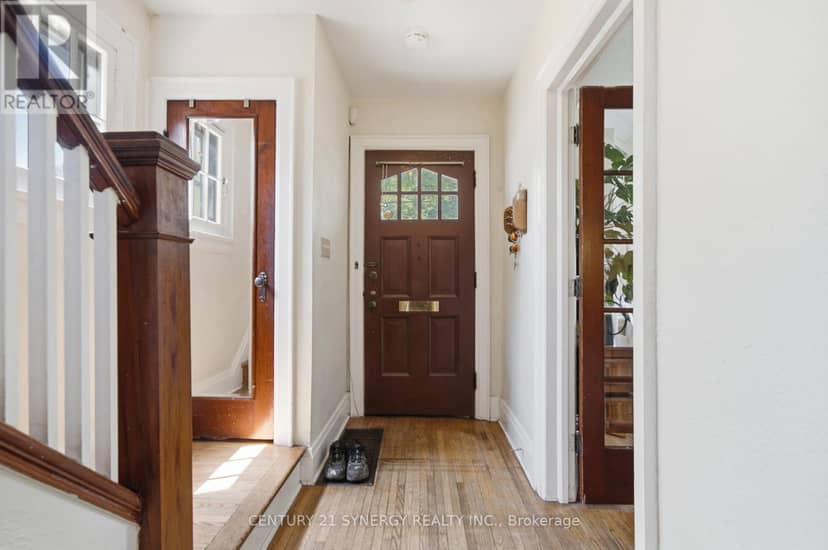 207-209 Foster Avenue — photo 6 of 40