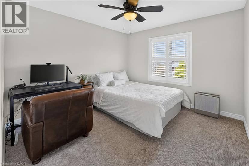 69 SUMNER Crescent — photo 24 of 37