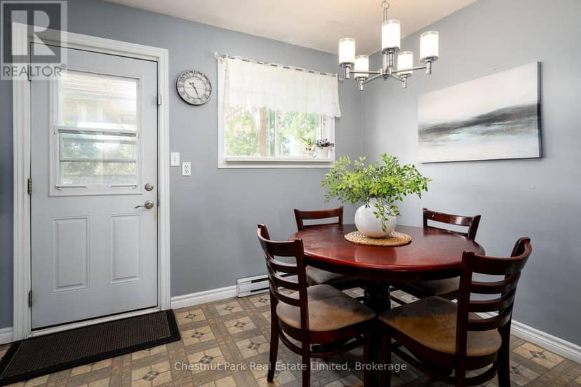 6 Spencer Street — photo 11 of 33