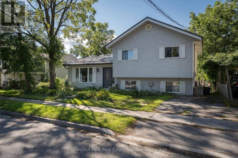 6 Spencer Street, Prince Edward County, photo 3