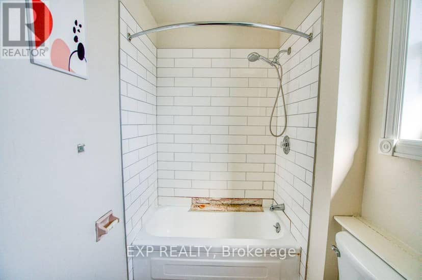 21 Garrison Street — photo 12 of 40