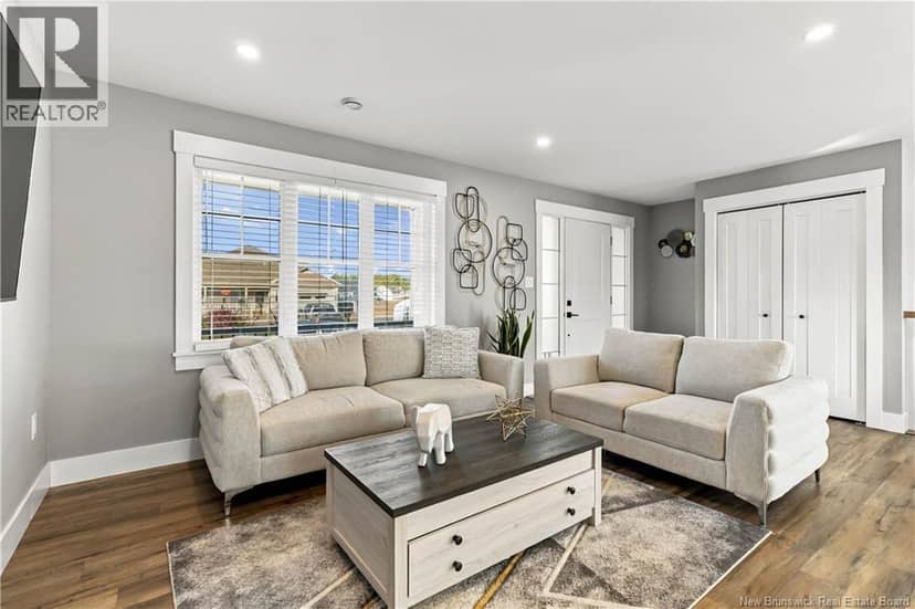 11 Joanne Street — photo 7 of 40