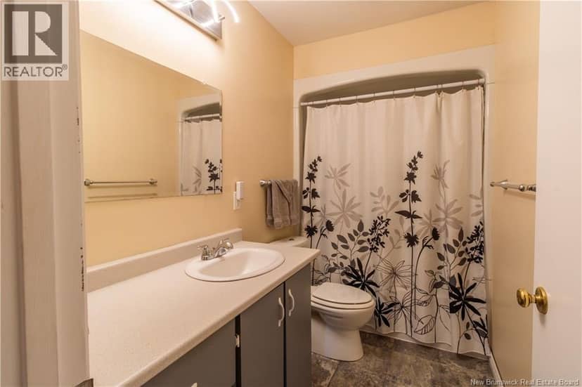 49 Yeomans Road — photo 15 of 40