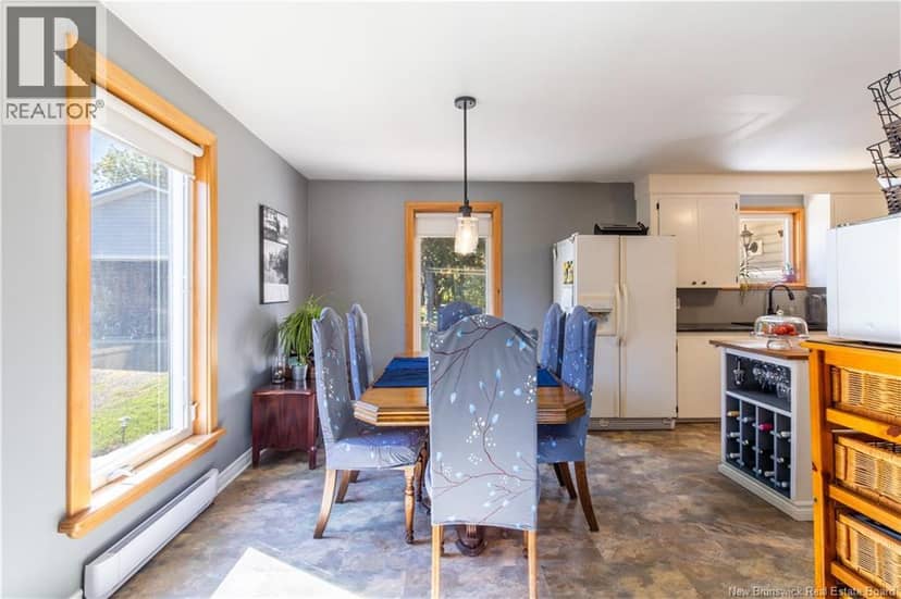 49 Yeomans Road — photo 8 of 40