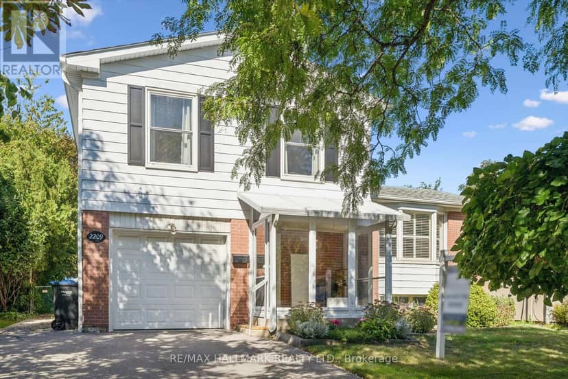 2209 Buttonbush Crescent — photo 1 of 40