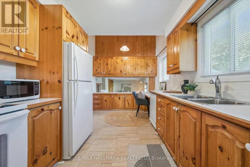 2209 Buttonbush Crescent — photo 16 of 40
