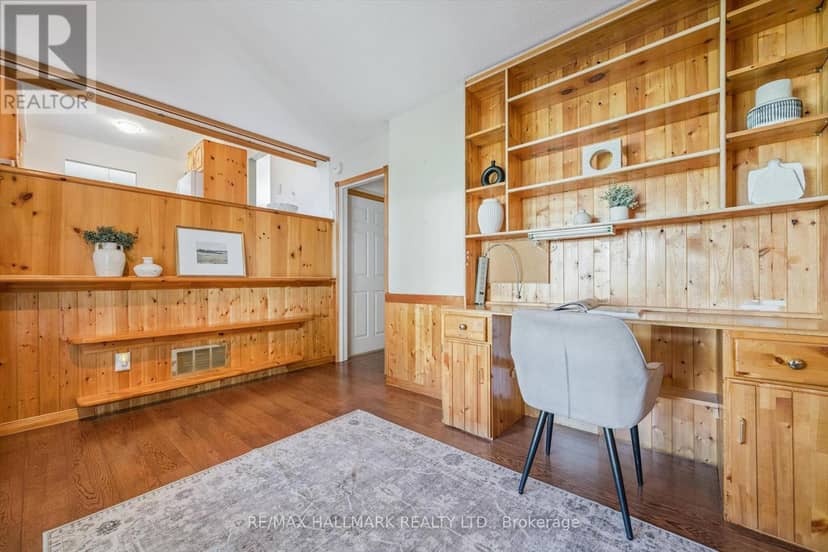2209 Buttonbush Crescent — photo 31 of 40