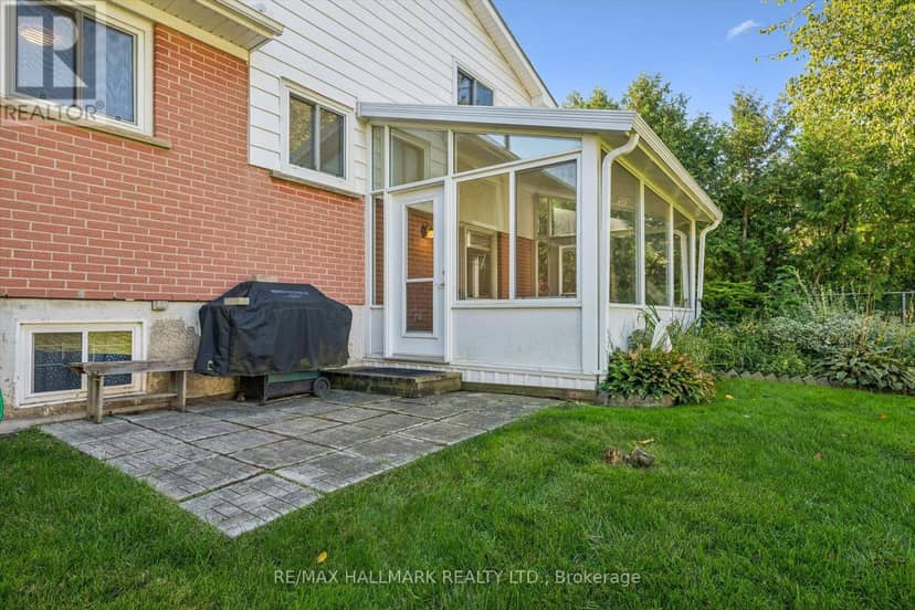 2209 Buttonbush Crescent — photo 35 of 40