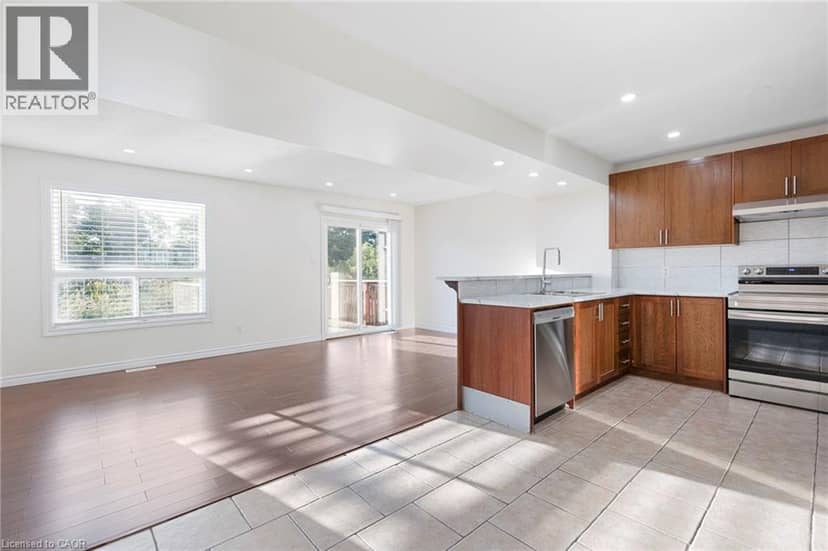 35 THAMES Way — photo 15 of 40