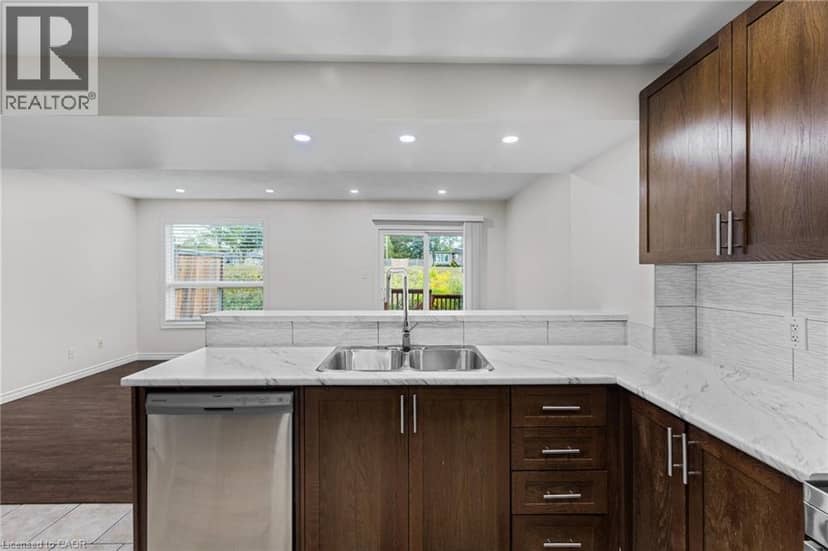 35 THAMES Way — photo 13 of 40