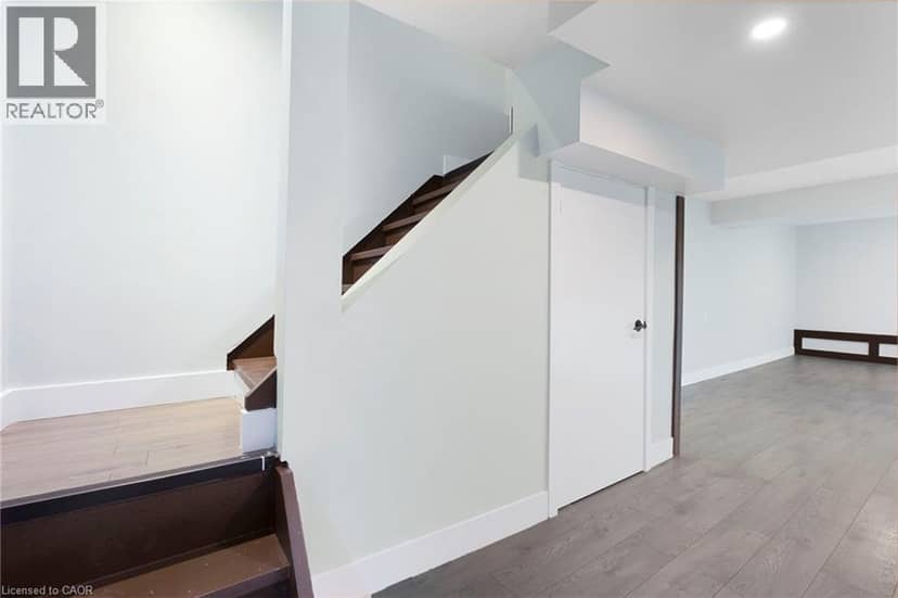 35 THAMES Way — photo 29 of 40