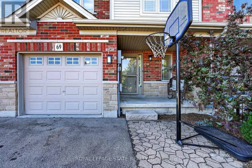 69 Sumner Crescent — photo 6 of 37