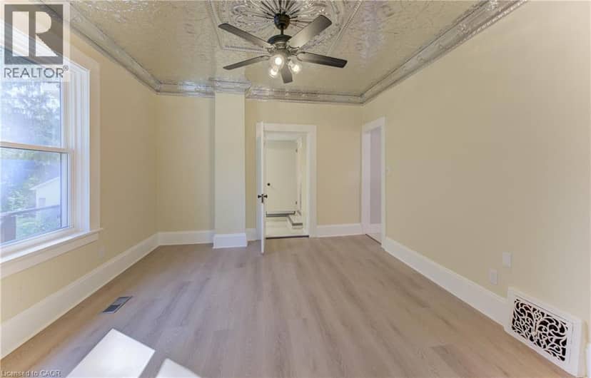 180 HEWAT Street — photo 11 of 40