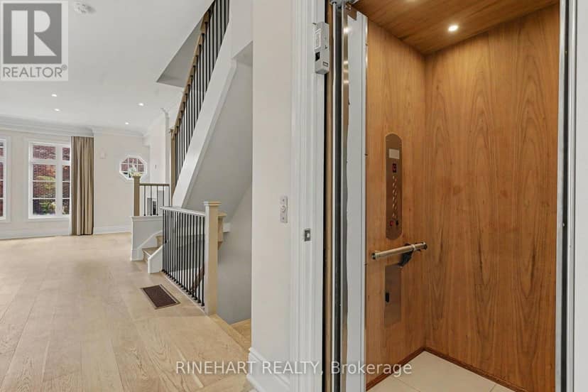 2082 Queensborough Gate — photo 3 of 31