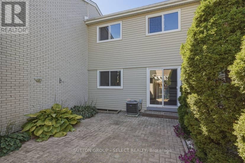 29 - 669 Osgoode Drive — photo 38 of 40