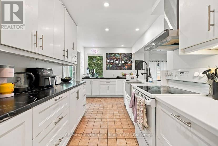 245 Bernard Avenue — photo 11 of 40