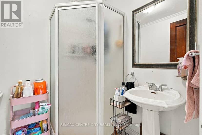 245 Bernard Avenue — photo 24 of 40