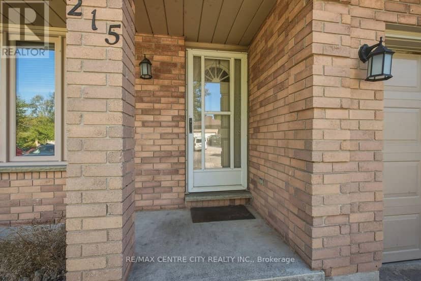 215 Walmer Grove, London North, photo 6