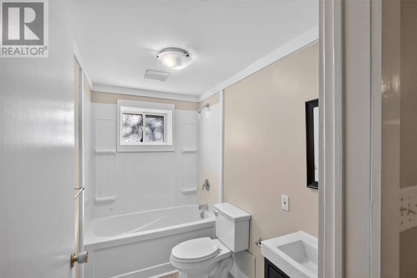 21 Symonds Place — photo 35 of 40