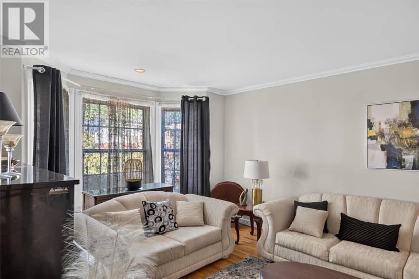 21 Symonds Place — photo 4 of 40