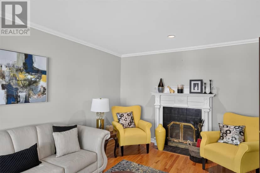 21 Symonds Place — photo 7 of 40