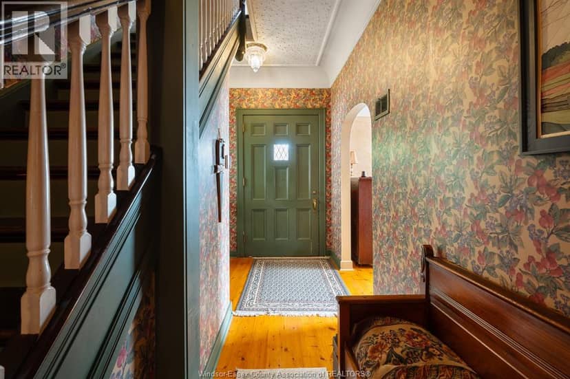 99 Talbot STREET West — photo 10 of 40