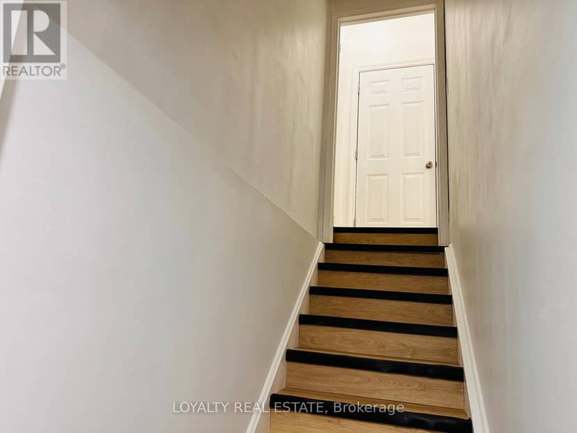 28 Thorp Crescent — photo 40 of 40