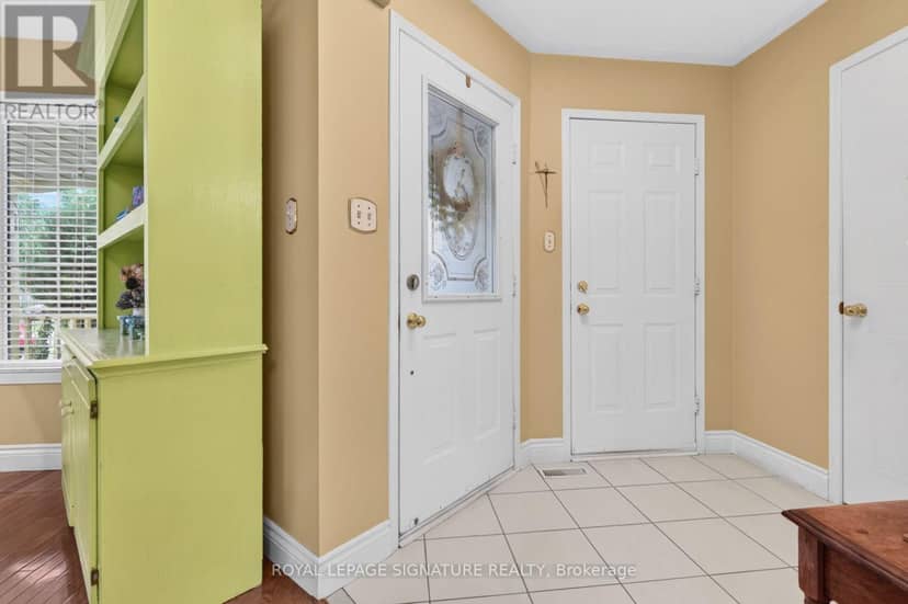 126 Whitby Shores Greenway, Whitby, photo 3