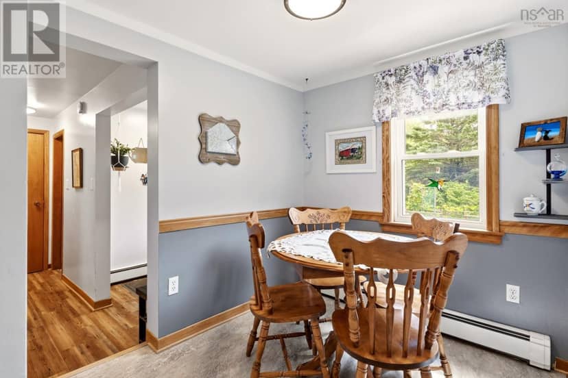 14 Lawrence Robinson Lane — photo 13 of 31