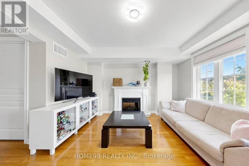 136A Finch Avenue W — photo 20 of 40