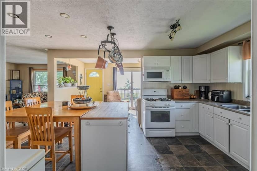 325 BLUE WATER Parkway — photo 12 of 40