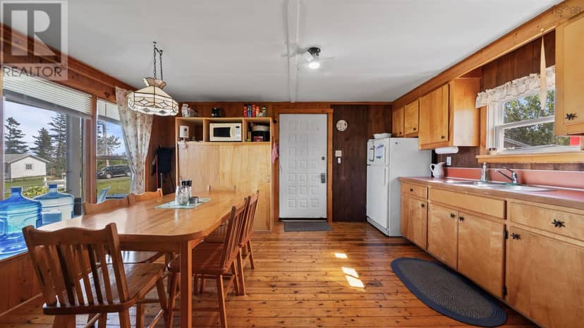 86 Red Cliff Drive — photo 13 of 38