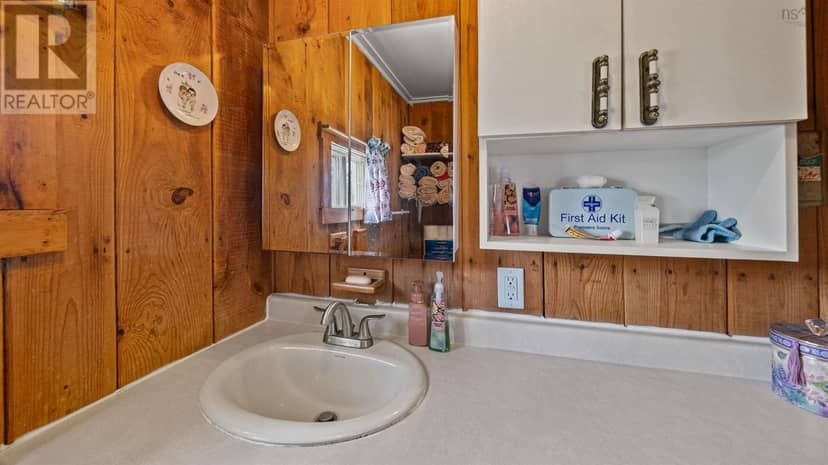 86 Red Cliff Drive — photo 18 of 38