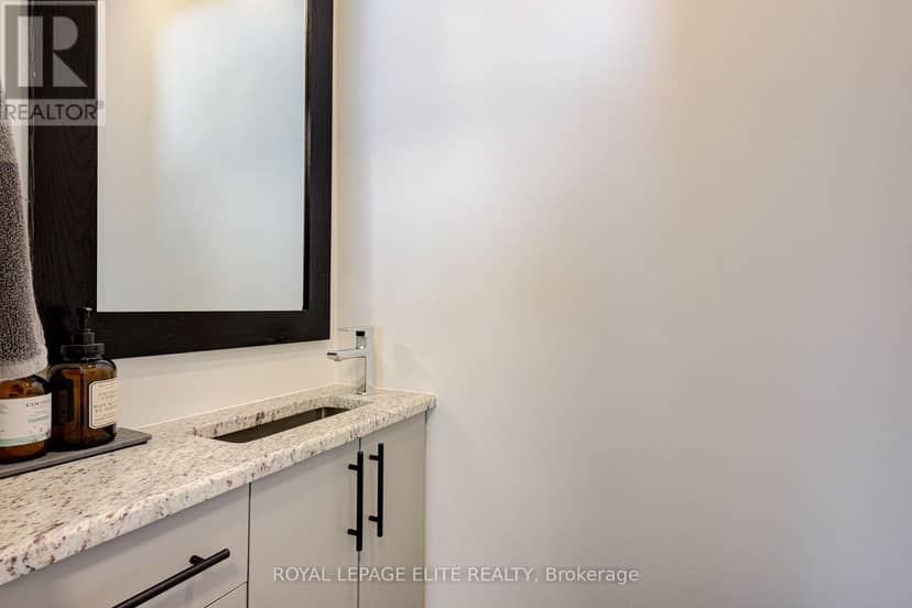 24 Stahl Avenue — photo 21 of 40
