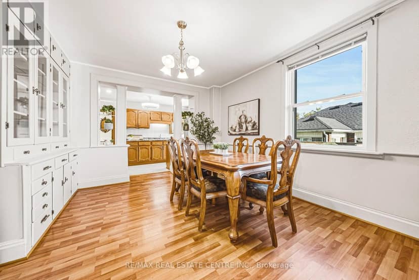 950 Hamilton Street — photo 11 of 40