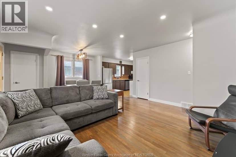 3189 McKay — photo 8 of 38