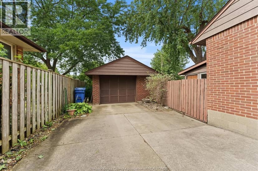 3189 McKay — photo 34 of 38