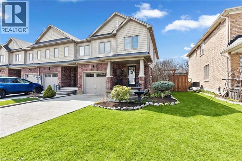 8679 DOGWOOD Crescent — photo 2 of 22