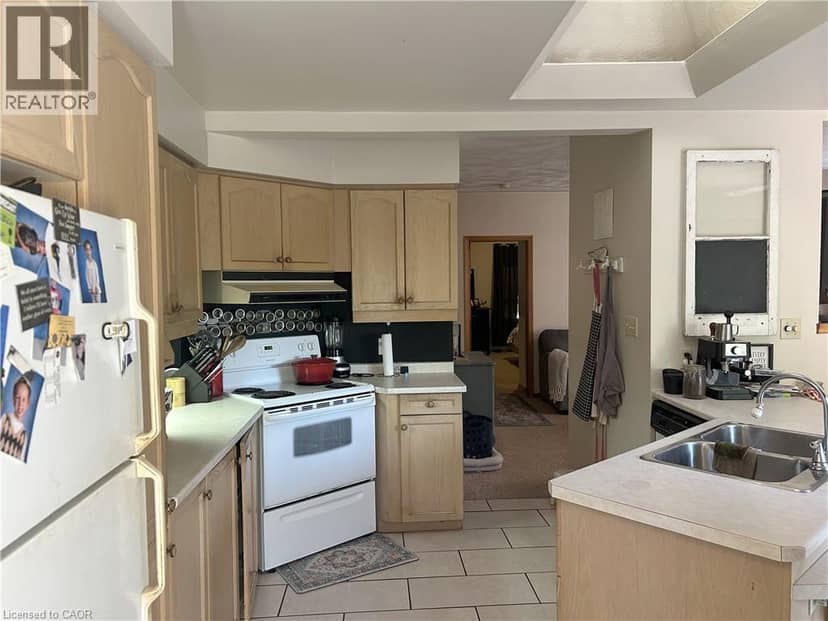 100 STANLEY Street — photo 9 of 30