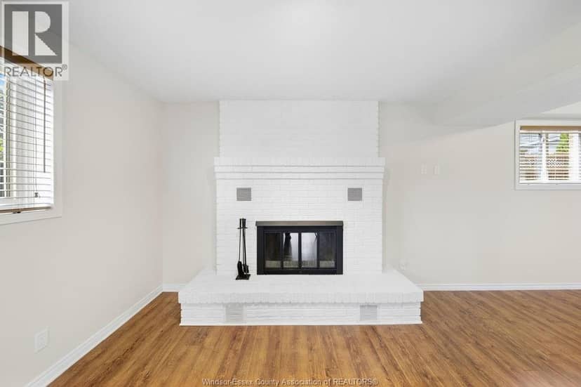 12091 Oliver — photo 32 of 40