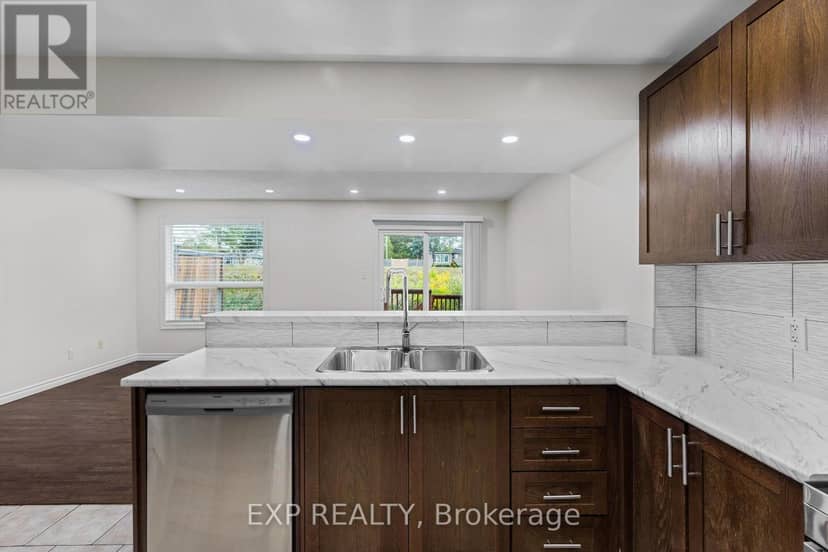 35 Thames Way — photo 15 of 40
