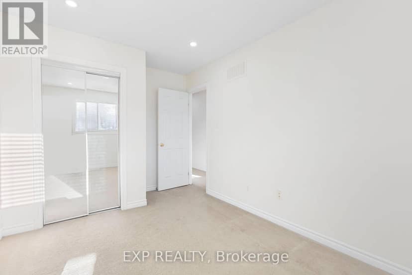 35 Thames Way — photo 21 of 40