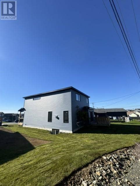 8 St. Lawrence Place, Mount Pearl, photo 3