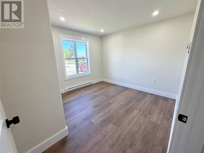 1 Douglas Street — photo 22 of 28